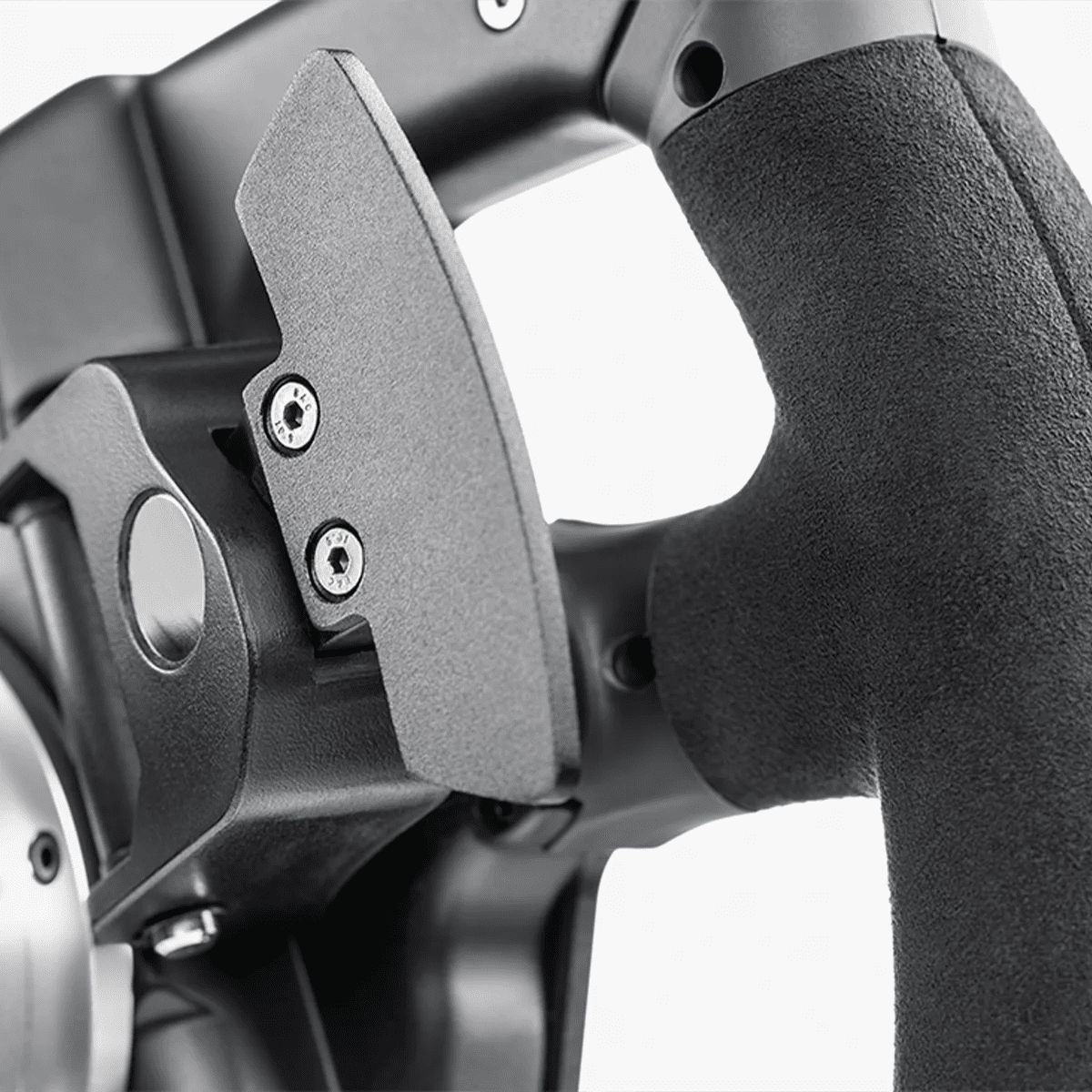 Fanatec ClubSport Steering Wheel F1 Esports V2 | Steering wheels | SIMHUB.PRO