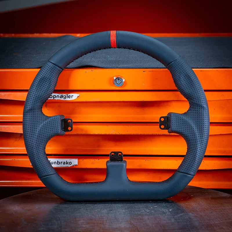 Asetek Closed D Black Leather | Steering wheels | SIMHUB.PRO